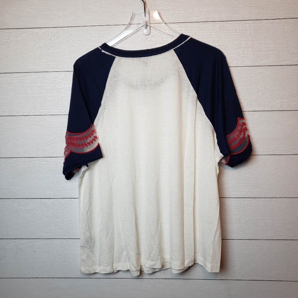 Torrid Tee Raglan Embroidered Size 2X - Picture 4 of 4